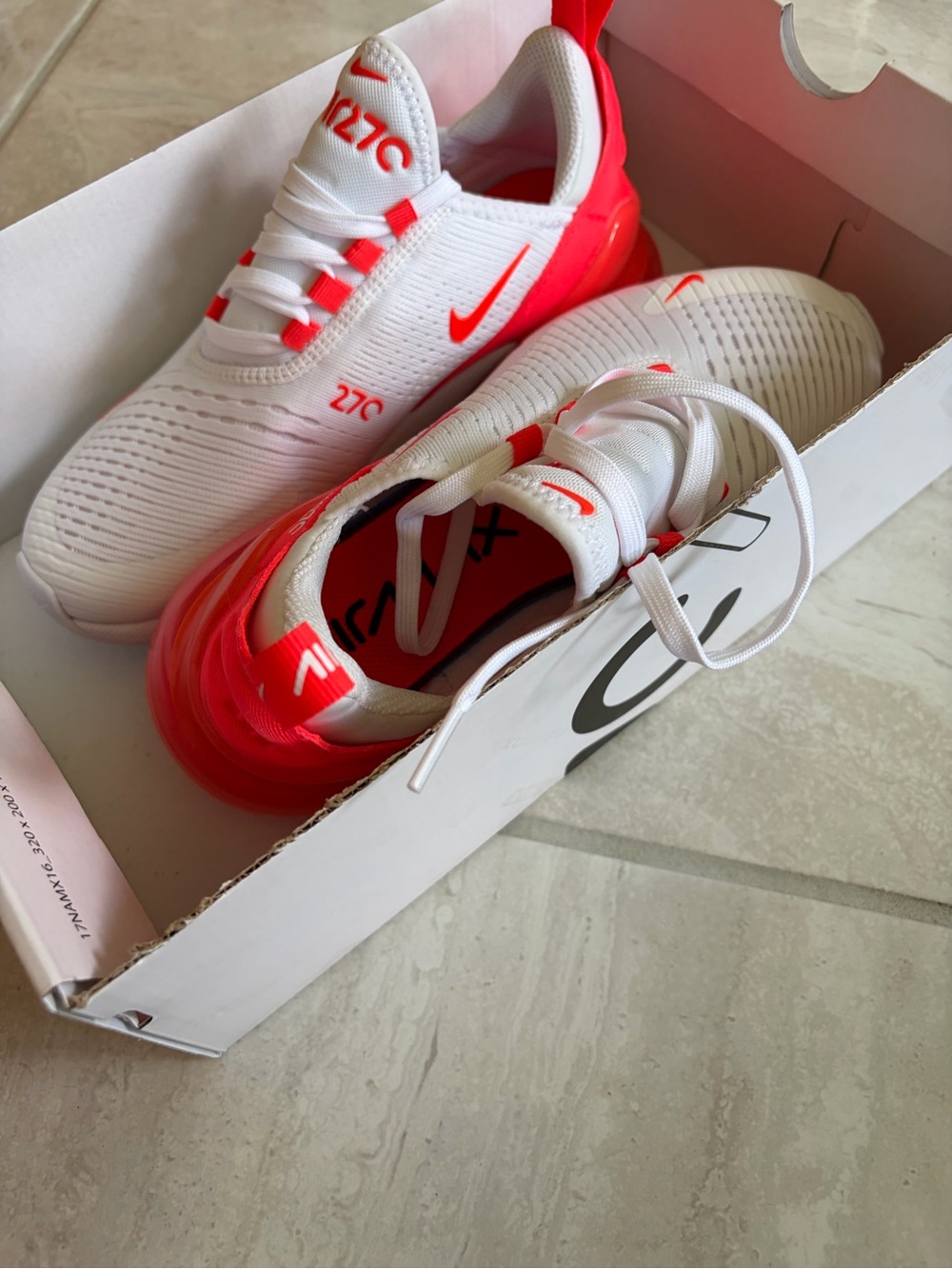 Nike - Picture 2 of 3